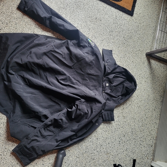 Carhartt Rain Jacket - Picture 4 of 4